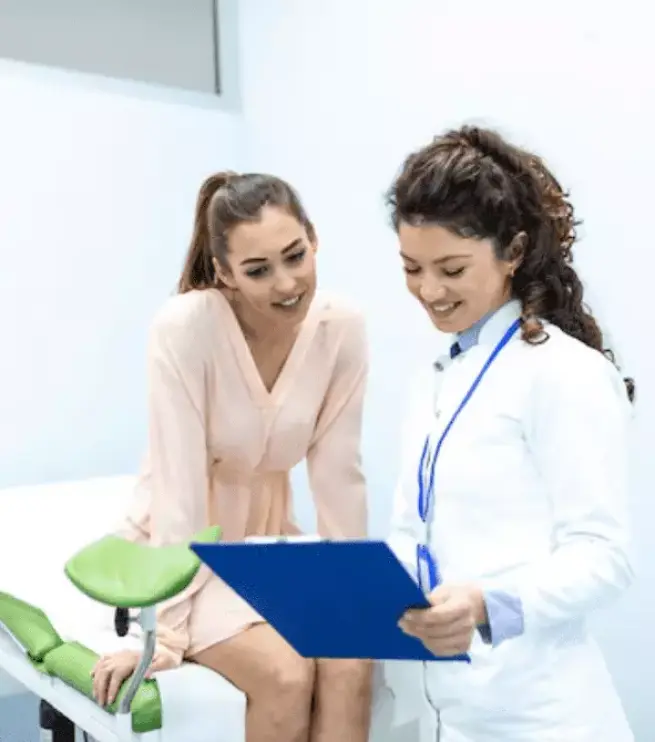 врач со стетоскопом