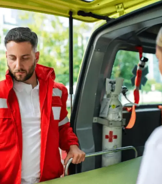 врач со стетоскопом